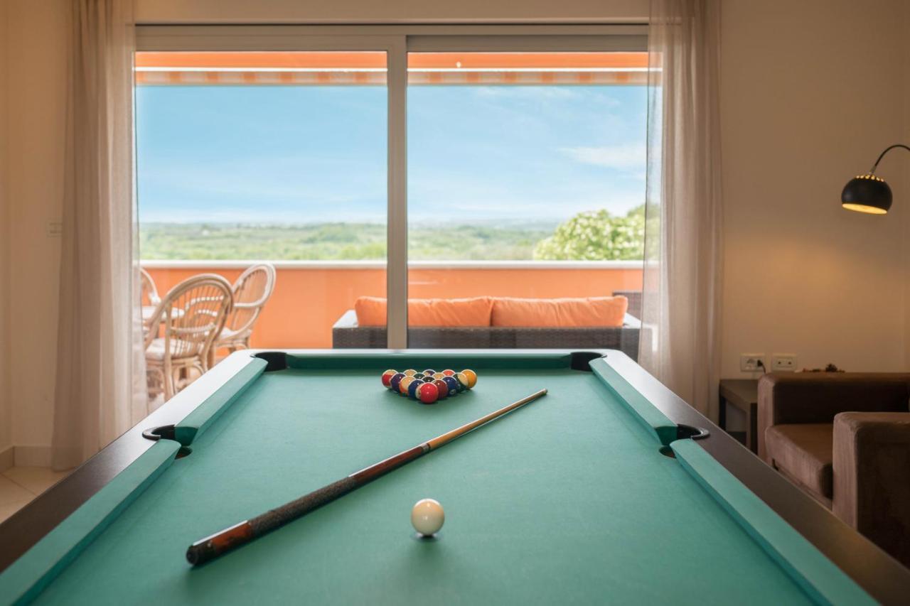 Villa Gioan - Max 18, Private Playground And Sea View Materada Exterior foto